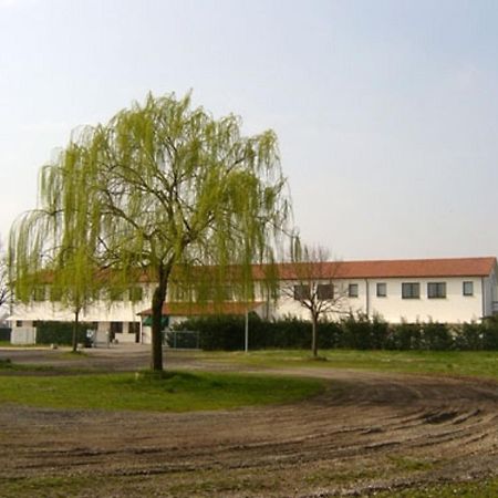 Hotel Lory Ficarolo Exterior foto